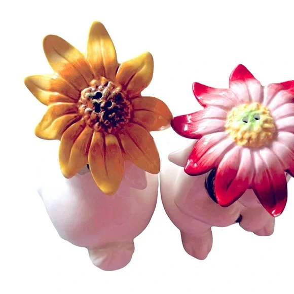 EUC Fitz & Floyd Bunny Salt and Pepper Shaker Set - Picture 6 of 6